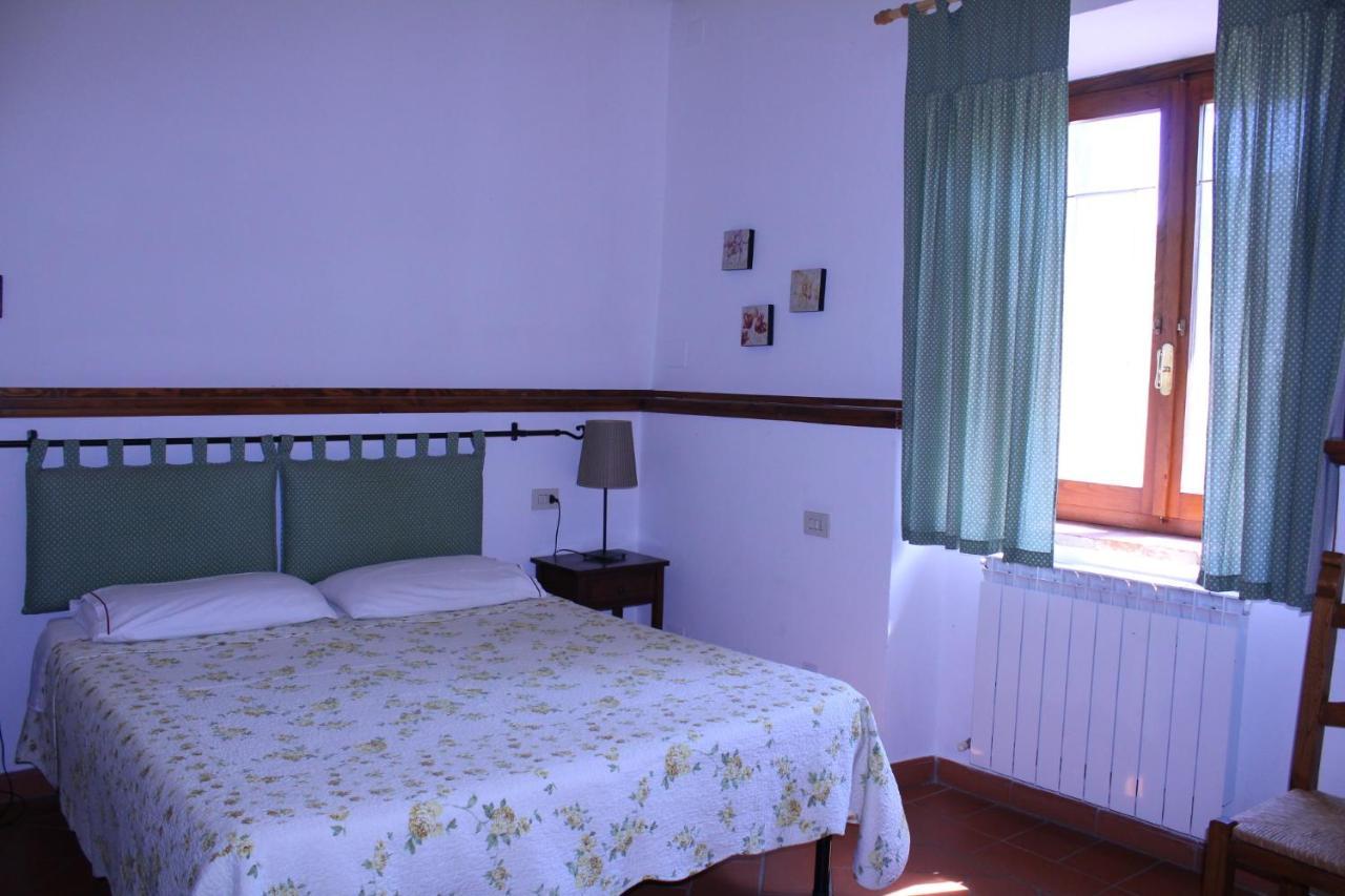 Il Casolare Bed & Breakfast Penna Exterior photo